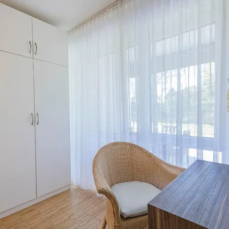 Ferienwohnpark Zwei-zimmer-apartment 49 05 * Immenstaad am Bodensee